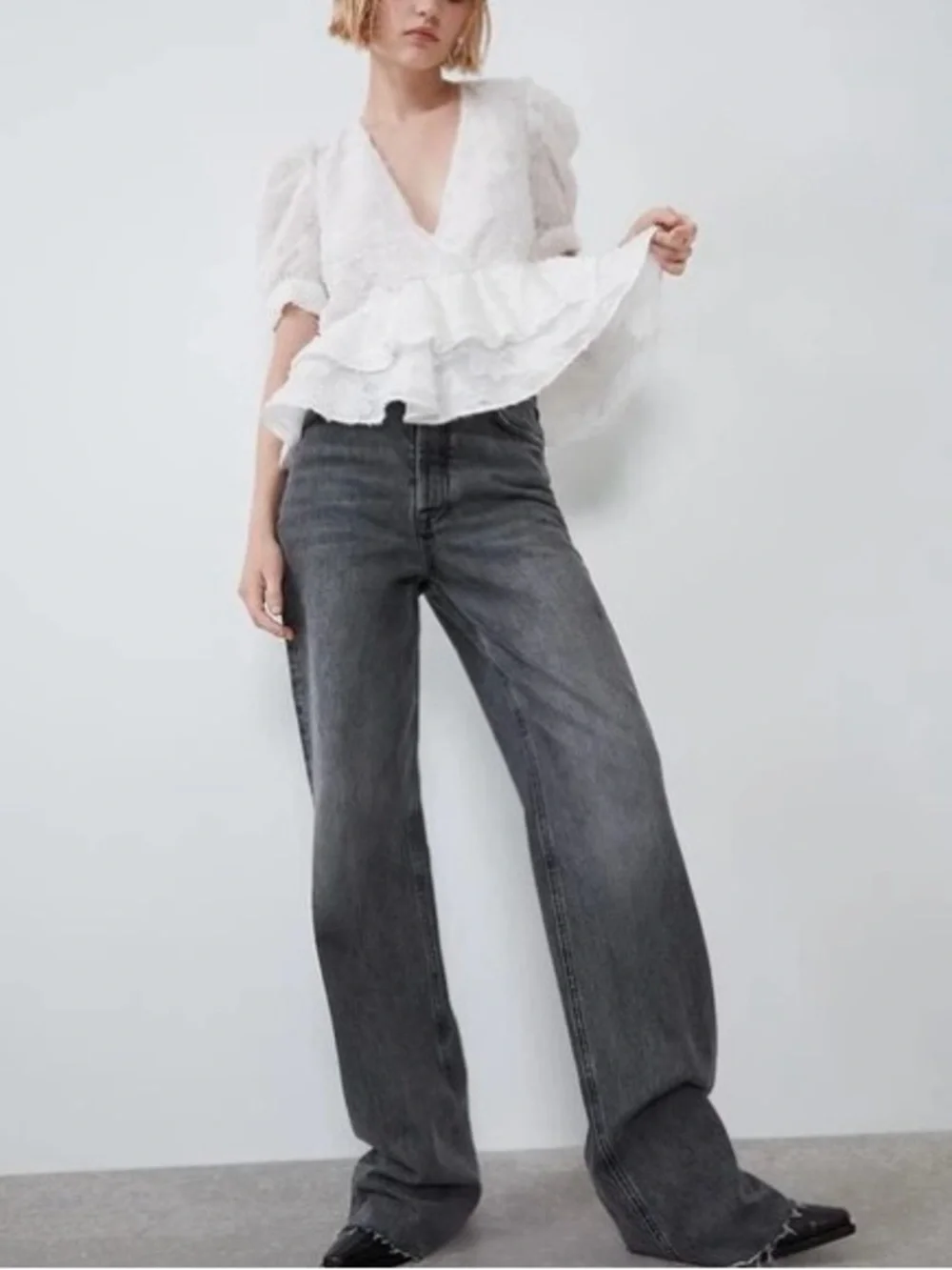 Zara Ivory Ruffle Blouse Peplum Puff Sleeve V Neck Boho Romantic Top
